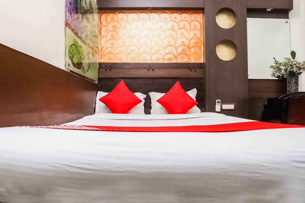Hotel Shiv Palace Ню Делхи Екстериор снимка