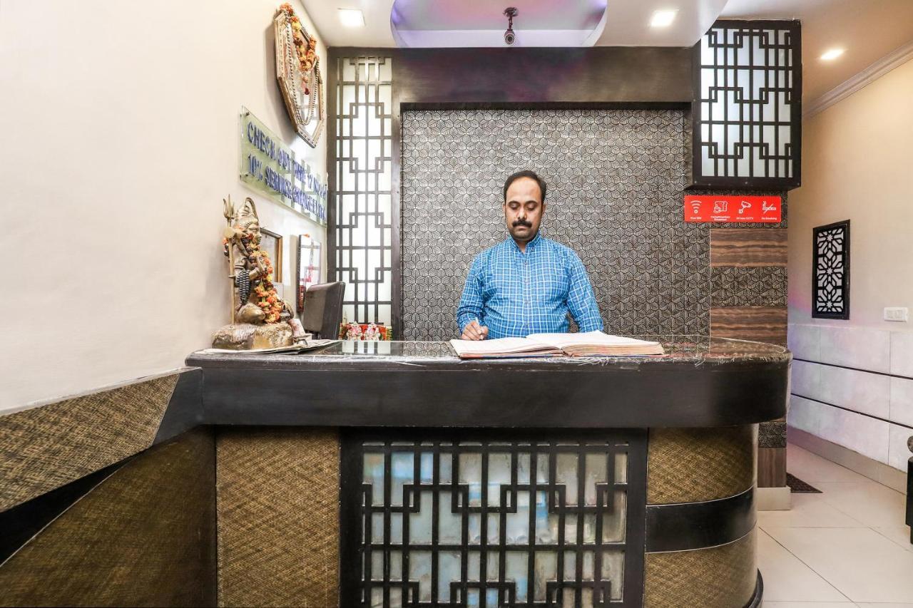 Hotel Shiv Palace Ню Делхи Екстериор снимка