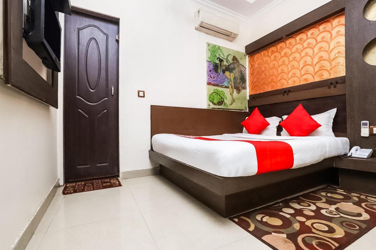 Hotel Shiv Palace Ню Делхи Екстериор снимка